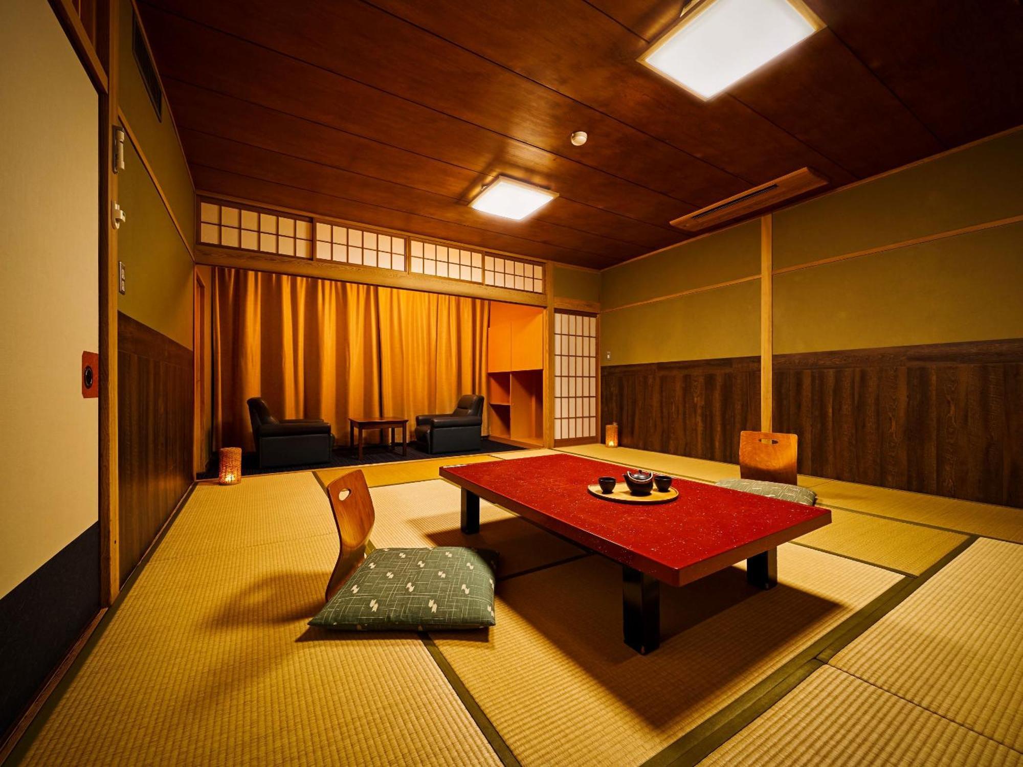 Hotel Ooedo Onsen Monogatari Dogo Matsuyama  Esterno foto