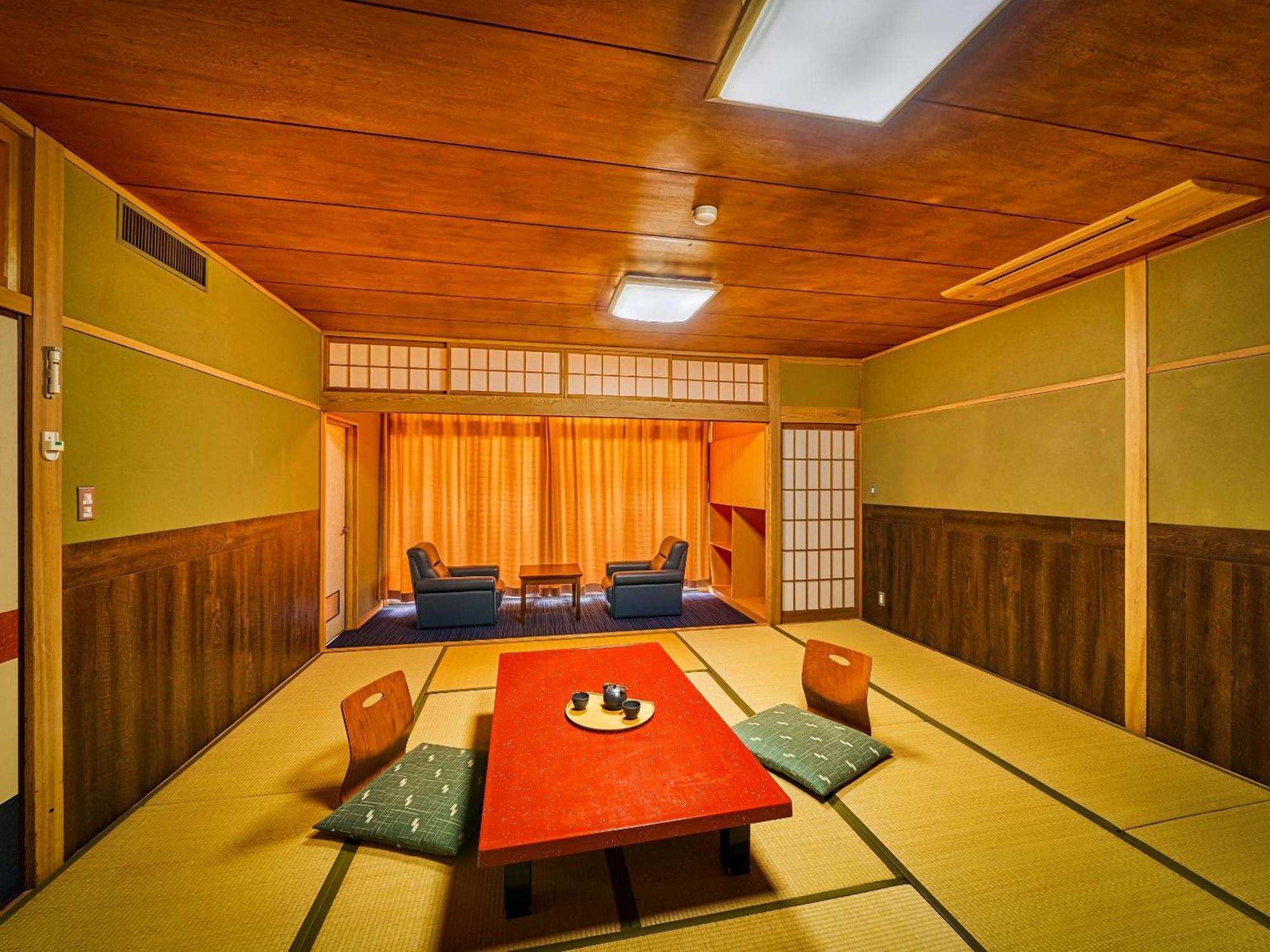 Hotel Ooedo Onsen Monogatari Dogo Matsuyama  Camera foto