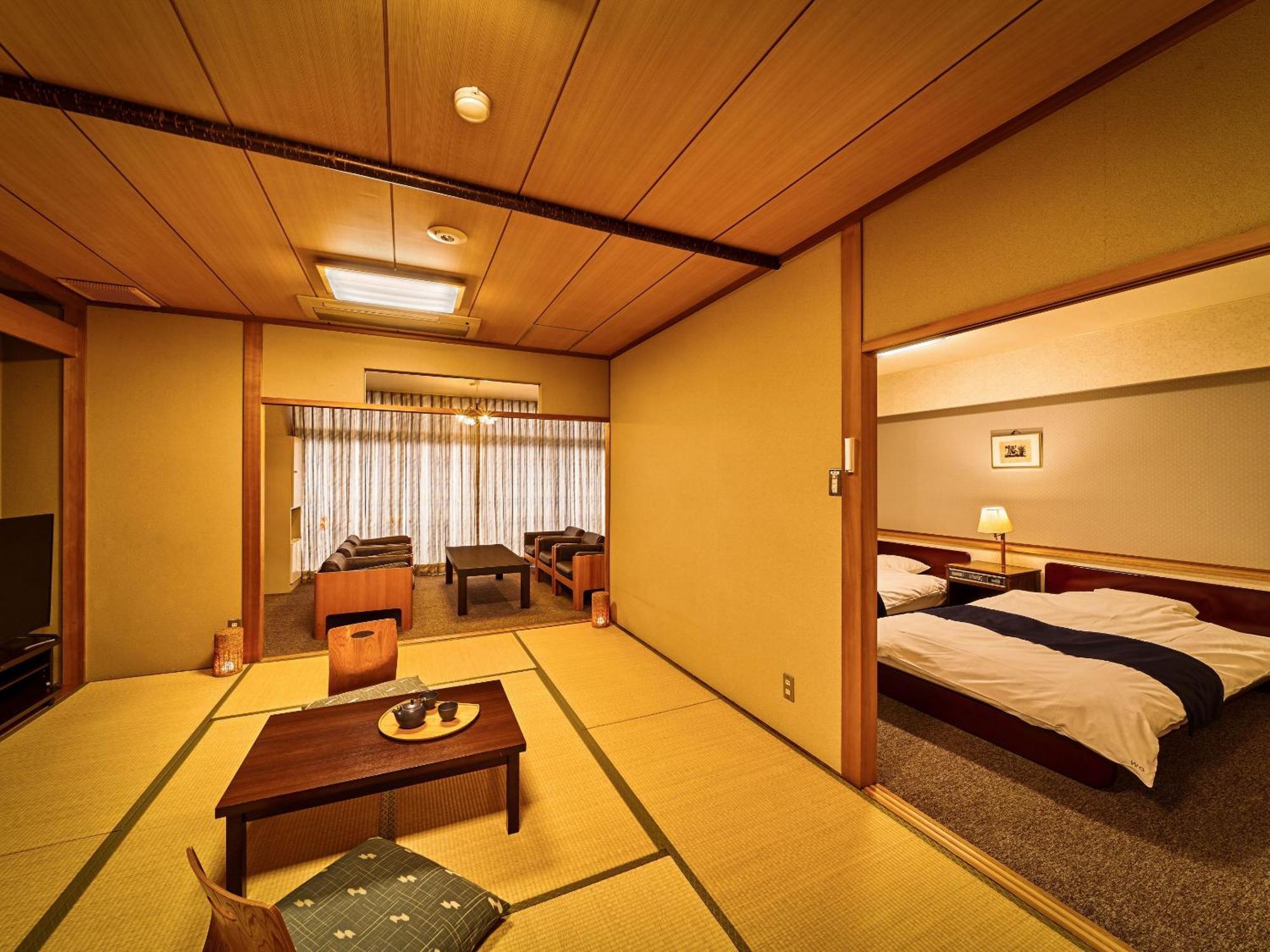 Hotel Ooedo Onsen Monogatari Dogo Matsuyama  Camera foto