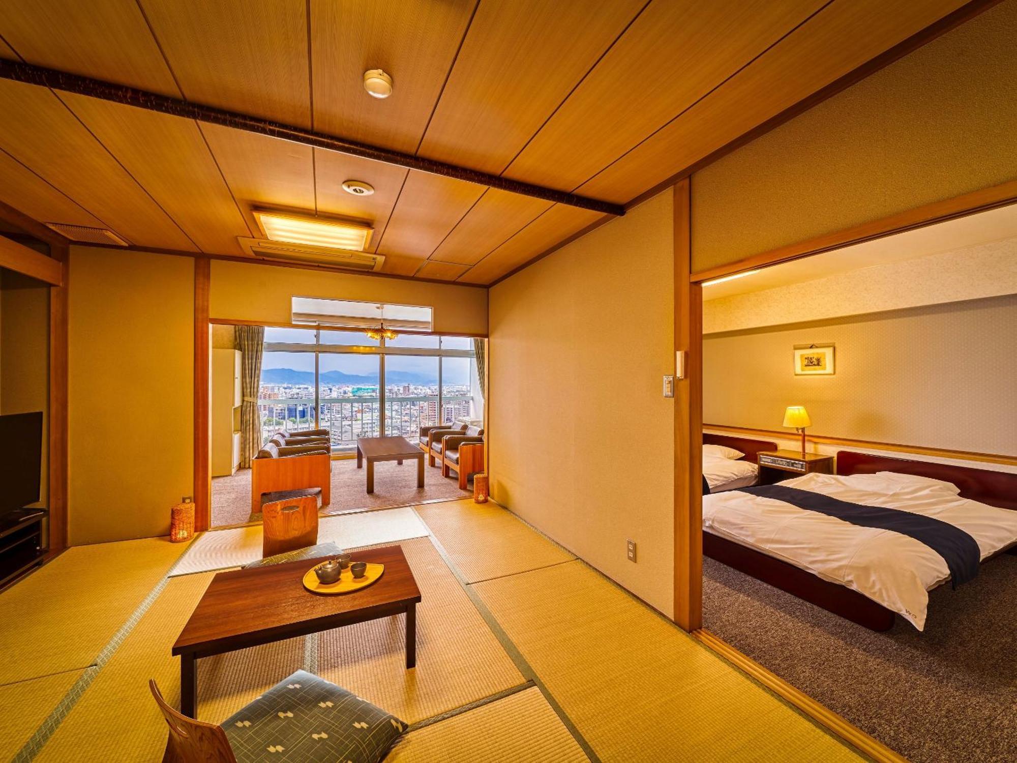 Hotel Ooedo Onsen Monogatari Dogo Matsuyama  Camera foto