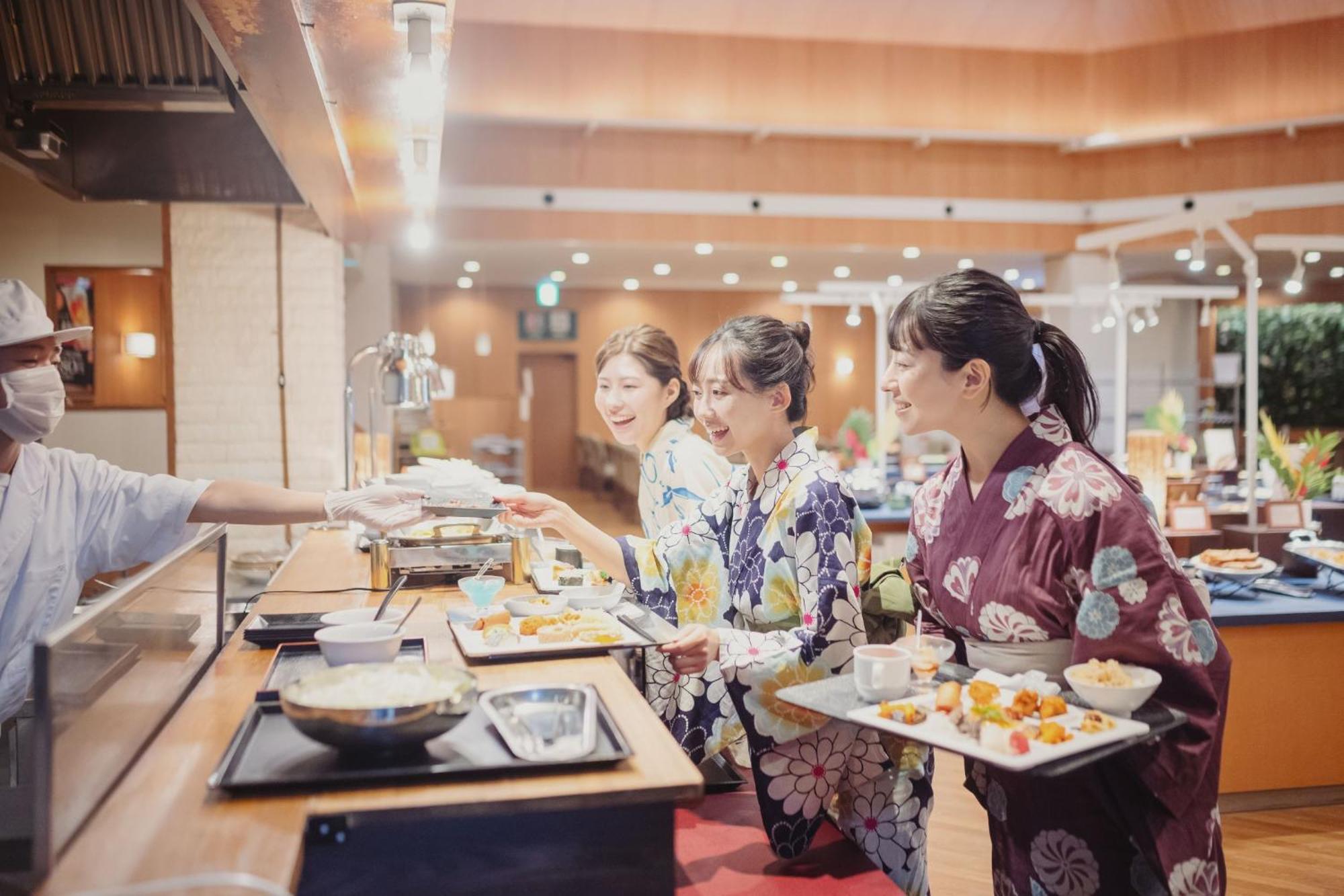 Hotel Ooedo Onsen Monogatari Dogo Matsuyama  Esterno foto